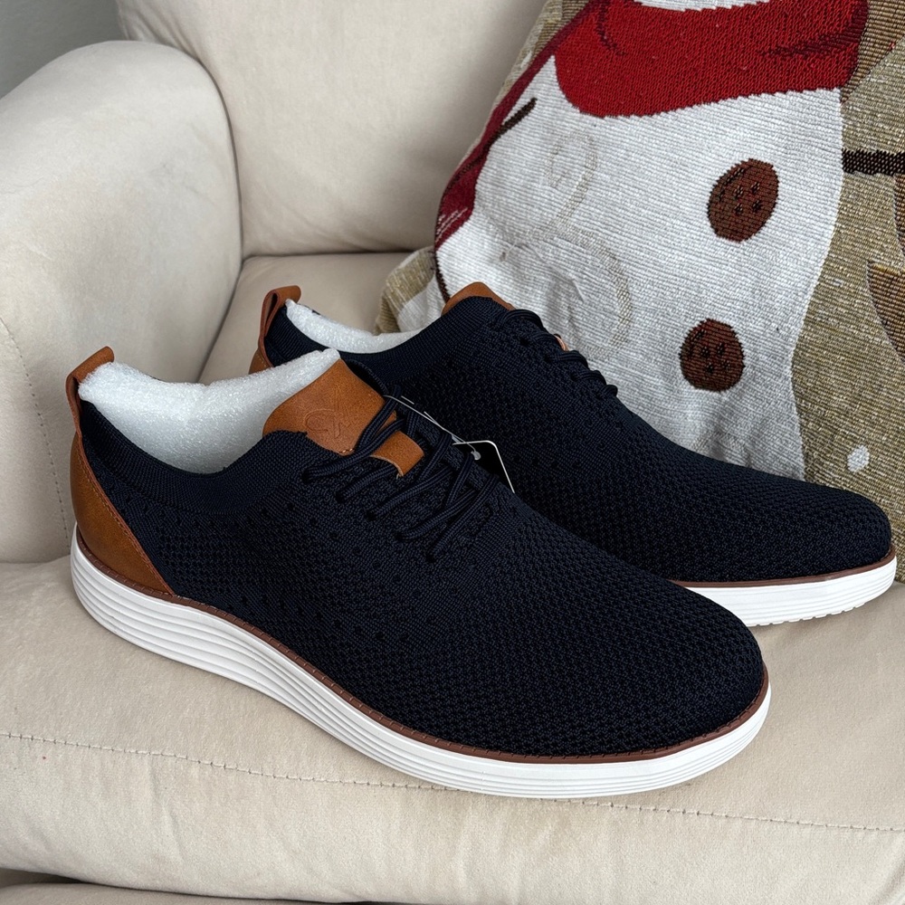 NWT Athlefit Size Men’s 10 Navy and Brown Slip-On Shoes